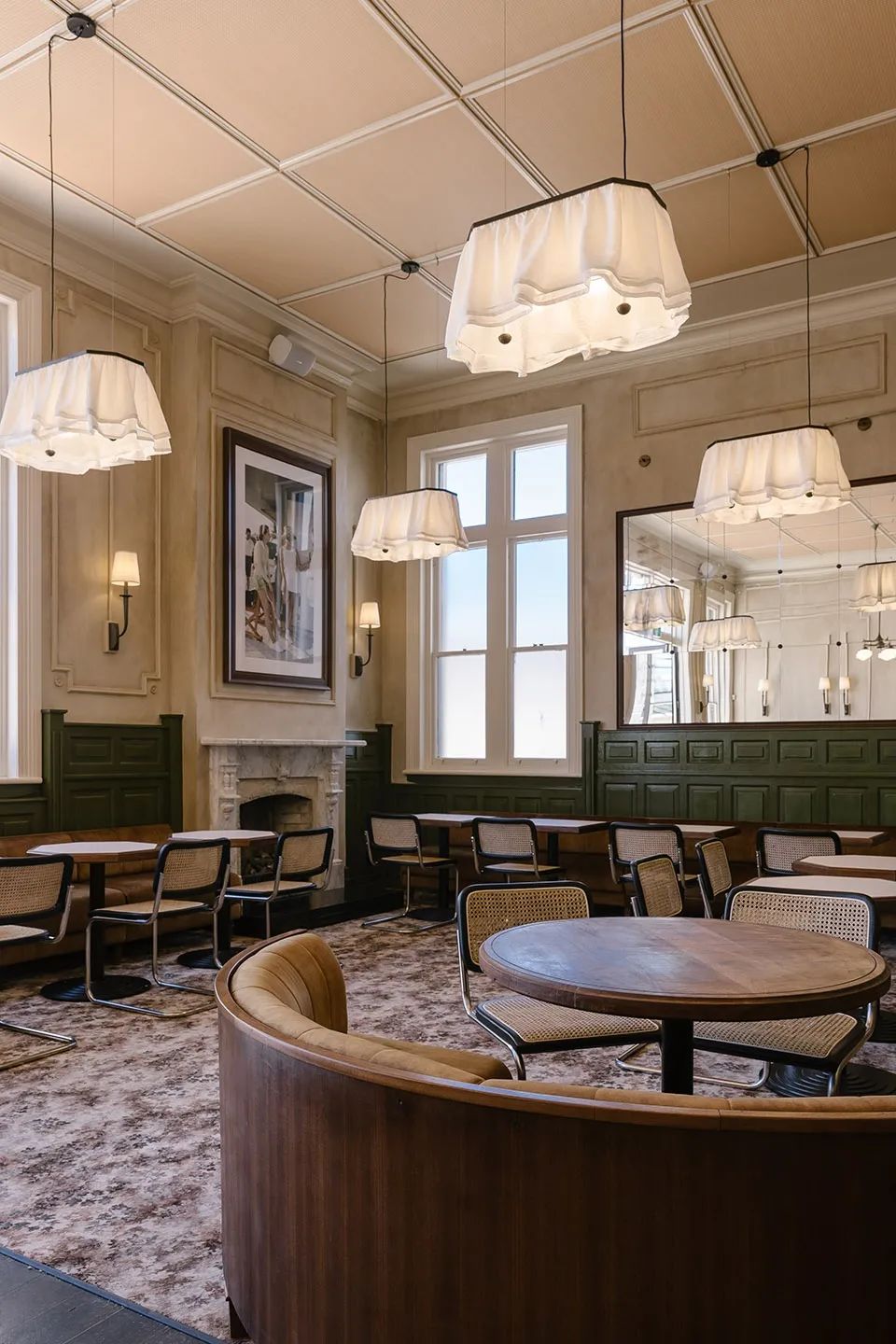 經典的復古風格與建築的歷史相互呼應，紐西蘭Hotel Ponsonby酒吧／CTRL Space