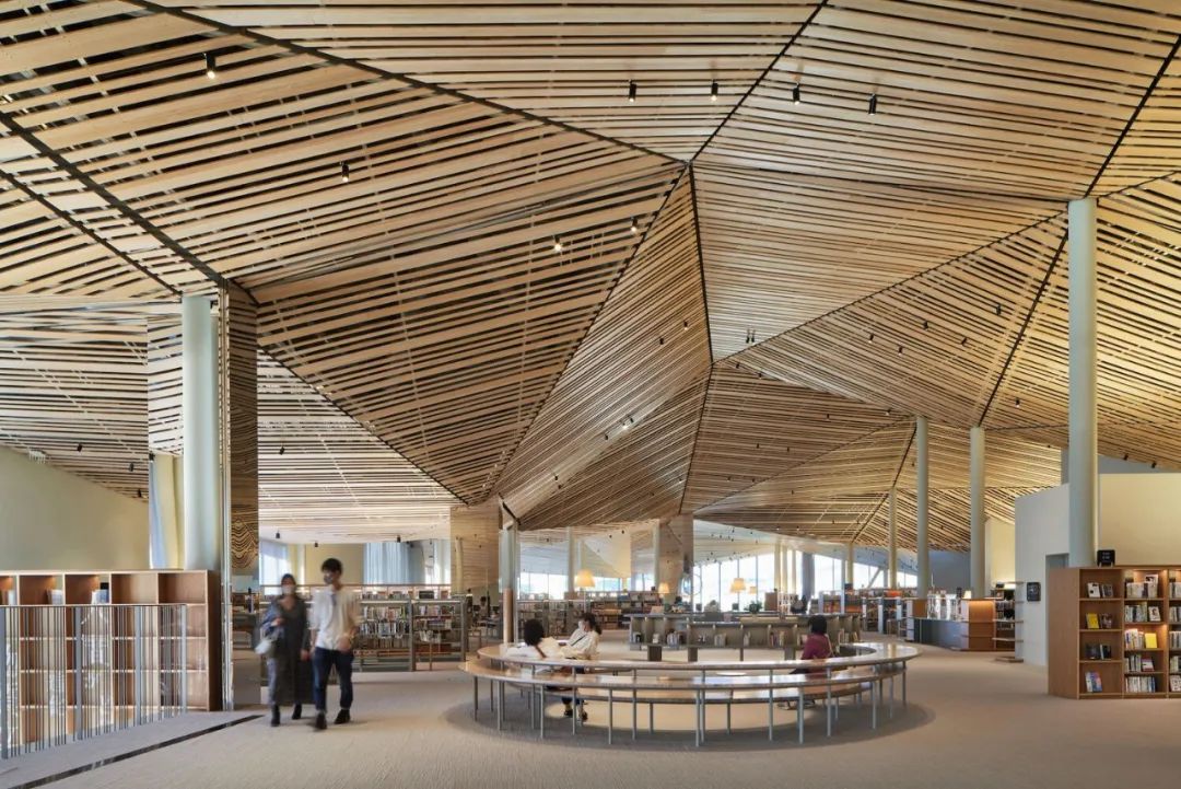 森林圖書館，那須鹽原市圖書館 / Urban Architecure Office＋伊藤麻理