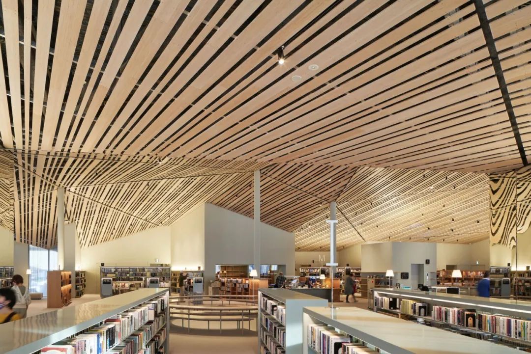 森林圖書館，那須鹽原市圖書館 / Urban Architecure Office＋伊藤麻理