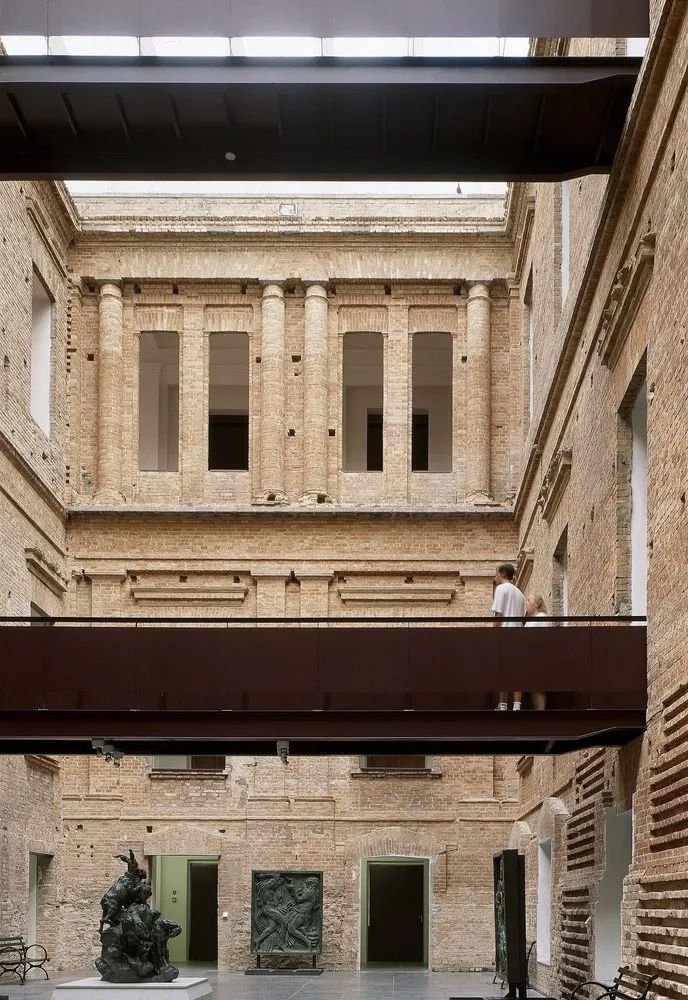 巴西聖保羅州立博物館／Paulo Mendes da Rocha