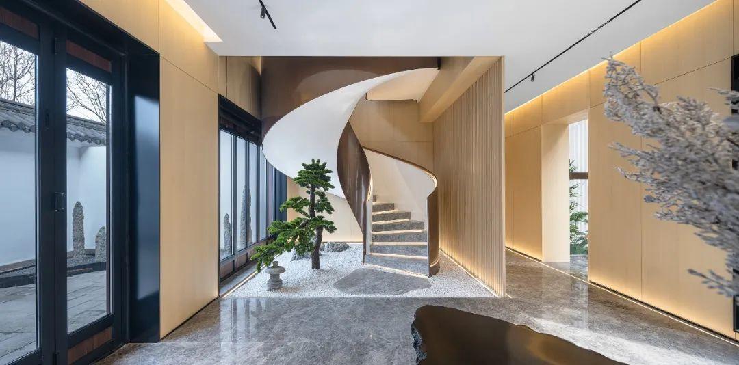 樓梯，紹興金昌商學院／零壹城市建築事務所