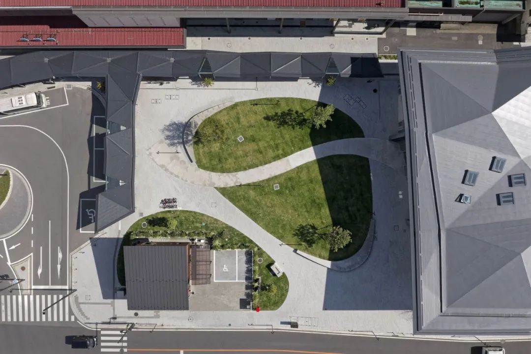森林圖書館，那須鹽原市圖書館 / Urban Architecure Office＋伊藤麻理