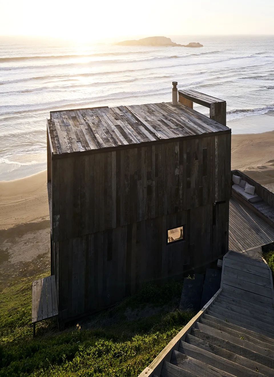 木頭外觀與景觀融為一體，La Loica＆La Tagua小木屋／Croxatto y Opazo Arquitectos