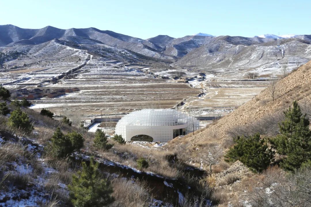 鋼構造建築，張家口市綠源冰酒品鑑堂／構詩建築