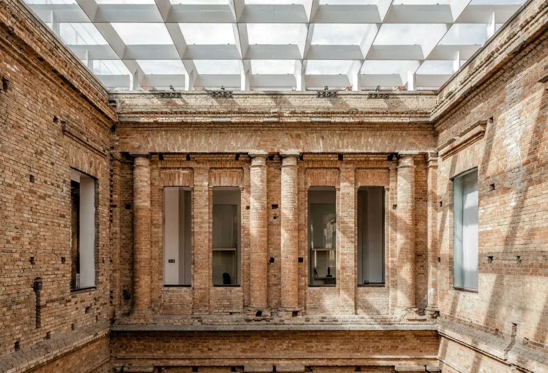 Pinacoteca do Estado de Sao Paulo 聖保羅國家美術館／Paulo Mendes da Rocha ©Leonardo Finotti