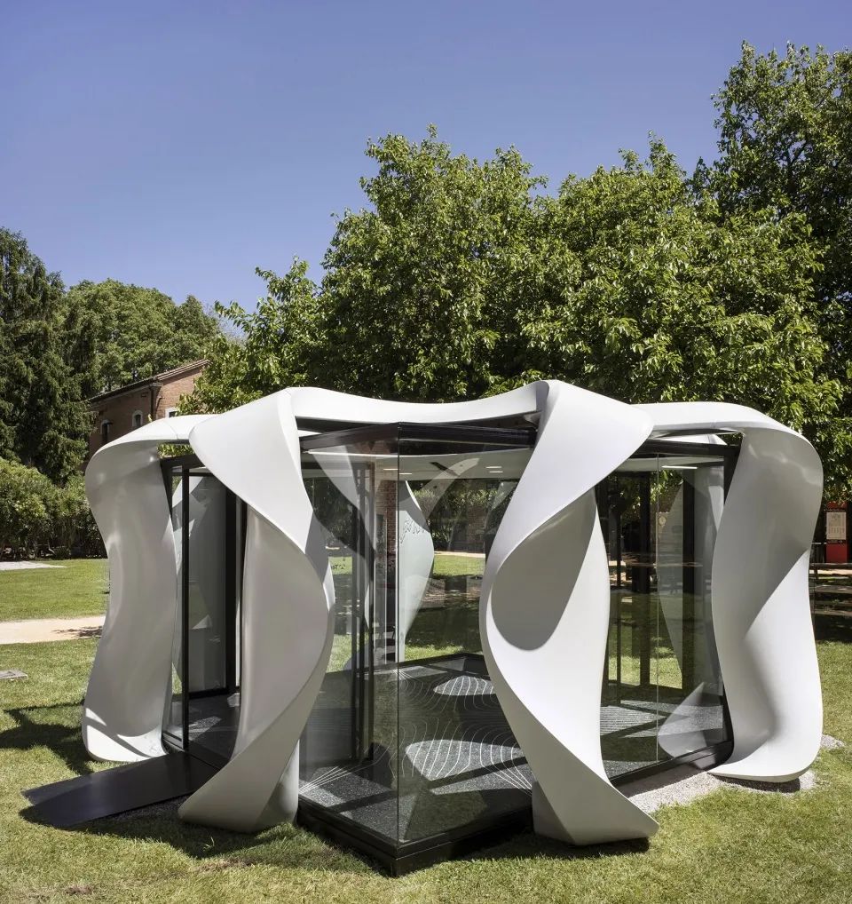 Alis移動會議室形成既私密又通透的庇護所／Zaha Hadid Architects