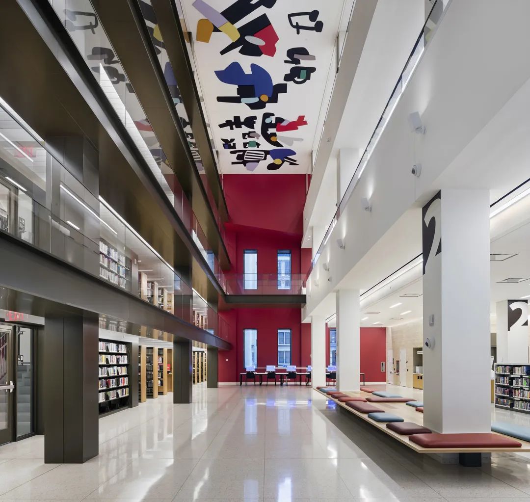 「Long Room」構成圖書館核心空間，紐約Stavros Niarchos基金會圖書館／Mecanoo + Beyer Blinder Belle