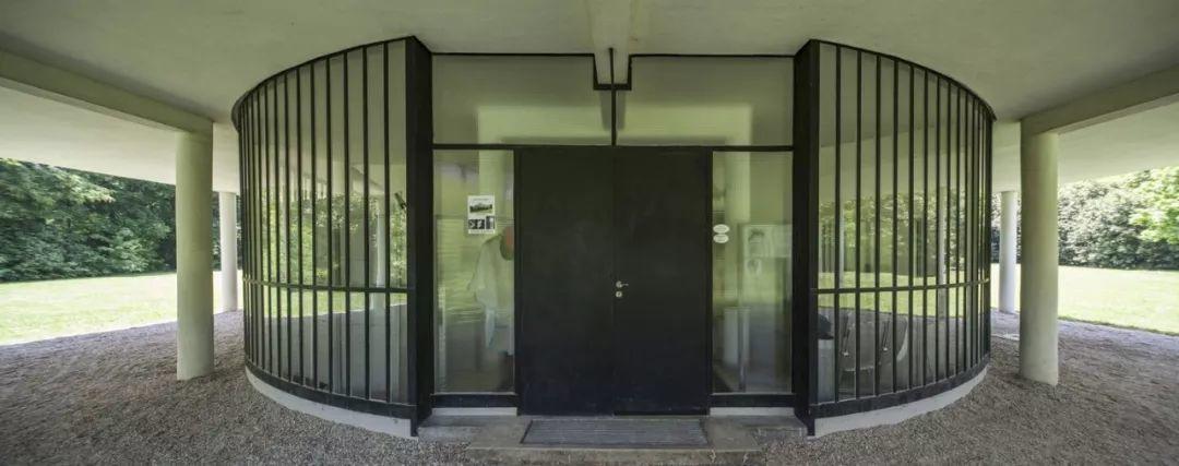 薩伏伊別墅Villa Savoye／柯比意Le Corbusier