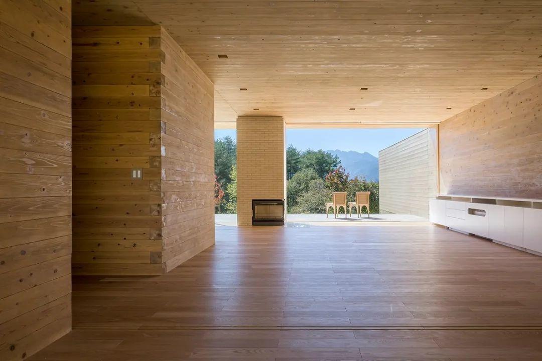 私人住宅Solid Cedar House/坂茂 Shigeru Ban