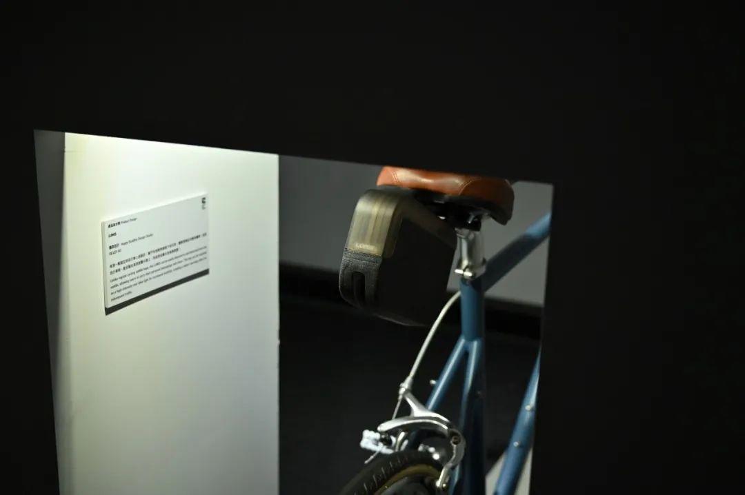 2020金點設計展：03展區的特殊觀看開口設計，讓觀者專注凝視作品本身（照片提供：山陽山陰）