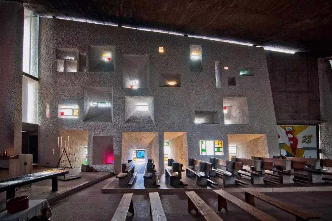 廊香教堂Notre Dame du Haut／Le Corbusier 柯比意
