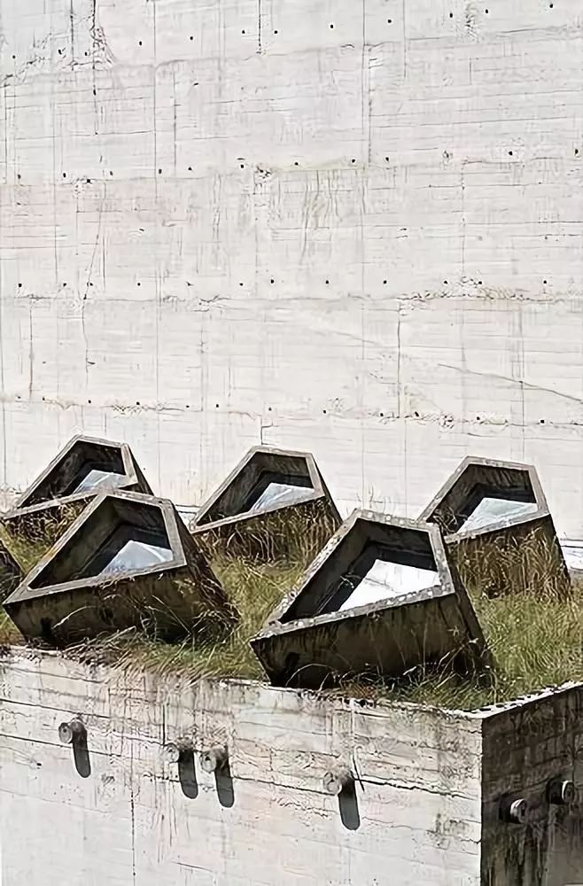 拉圖雷特修道院Sainte Marie de La Tourette／Le Corbusier 柯比意