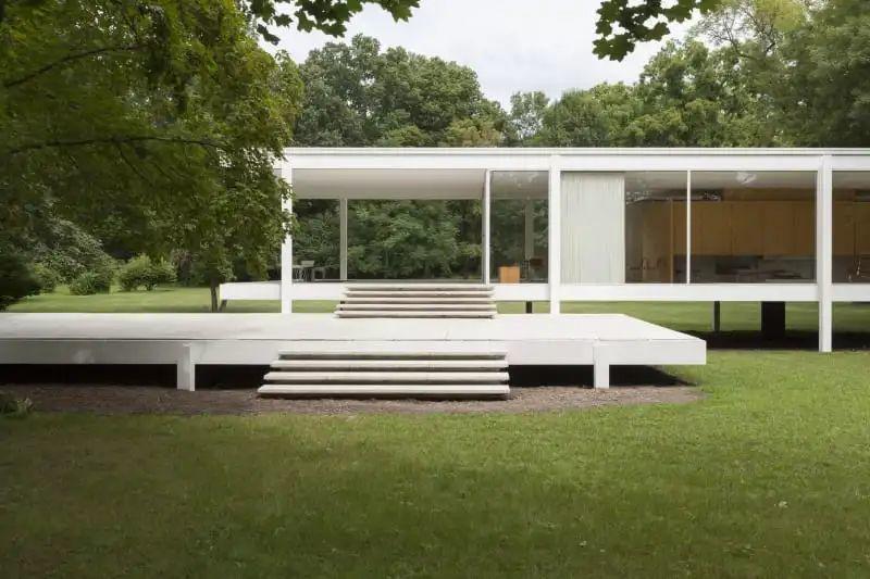 Farnsworth House／密斯·凡德羅（Ludwig Mies van der Rohe）