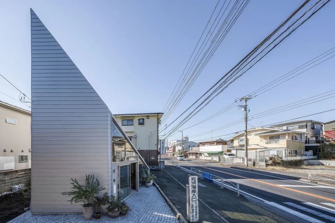 建築外觀，藝術家住宅＋藝廊 8.5 House／DOG建築師事務所