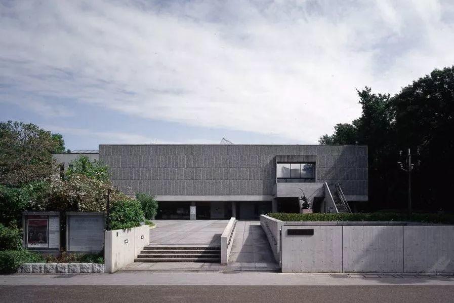 國立西洋美術館建築外觀／Le Corbusier