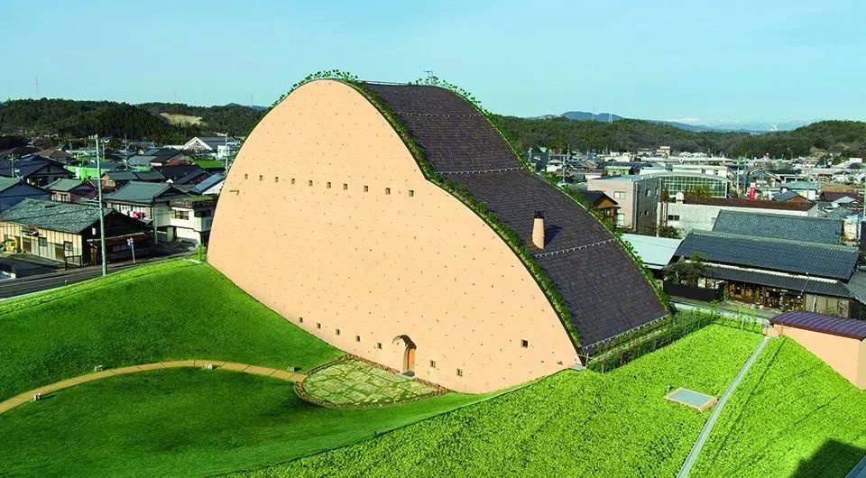 多治見市馬賽克瓷磚博物館／藤森照信