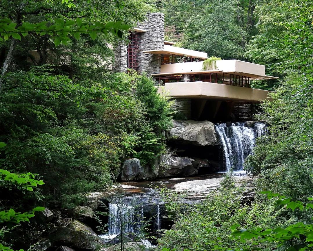 夏季的落山山莊Fallingwater／Frank Lloyd Wright