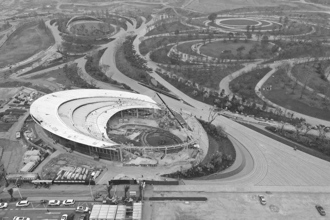 空拍施工過程，海口南片區公園遊客中心／MUDA慕達建築