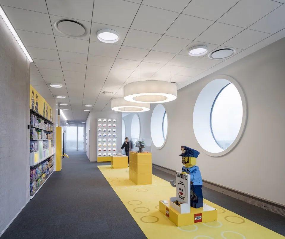 樂高玩具展示區，LEGO樂高總部園區／C.F. Møller Architects