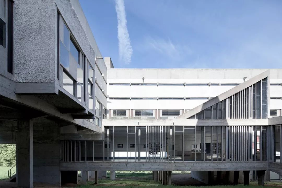 拉圖雷特修道院Sainte Marie de La Tourette／Le Corbusier 柯比意