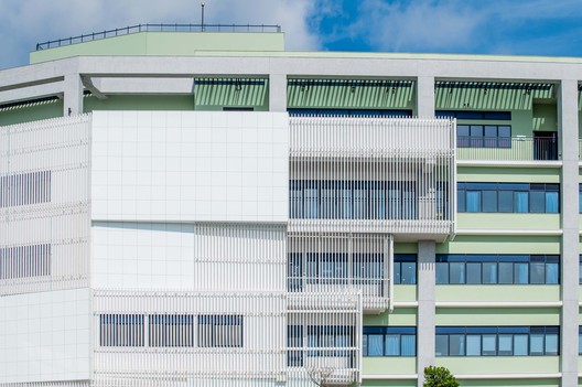 建築外觀,鹿港基督教醫院 路加醫療大樓 / 大將作聯合建築師事務所
