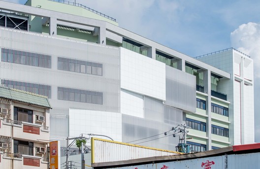建築外觀，鹿港基督教醫院 路加醫療大樓 / 大將作聯合建築師事務所