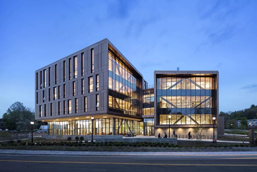 University of Massachusetts Amherst John W. Olver Design Building ／Leers Weinzapfel Associates／Photo: Albert Vecerka / Esto