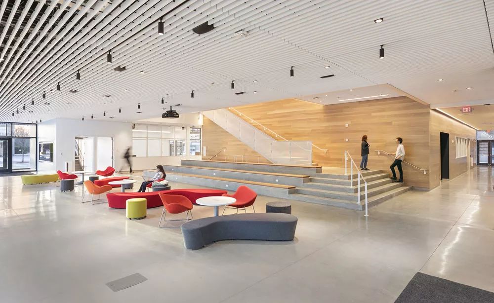 Wentworth Institute of Technology Center for Engineering Innovation and Sciences, Boston. Photo: Albert Vecerka / Esto