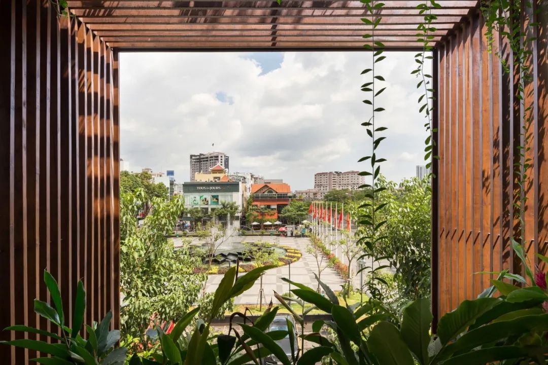 ，胡志明市垂直綠化辦公室Tony Fruit ／TAA DESIGN