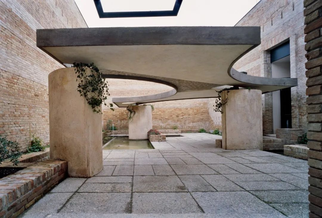 Sculpture Garden for the Venice Biennale威尼斯雕塑花園／Carlo Scarpa