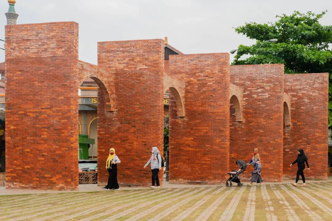 印尼正義區城市廣場Alun-alun Kejaksan／SHAU Indonesia