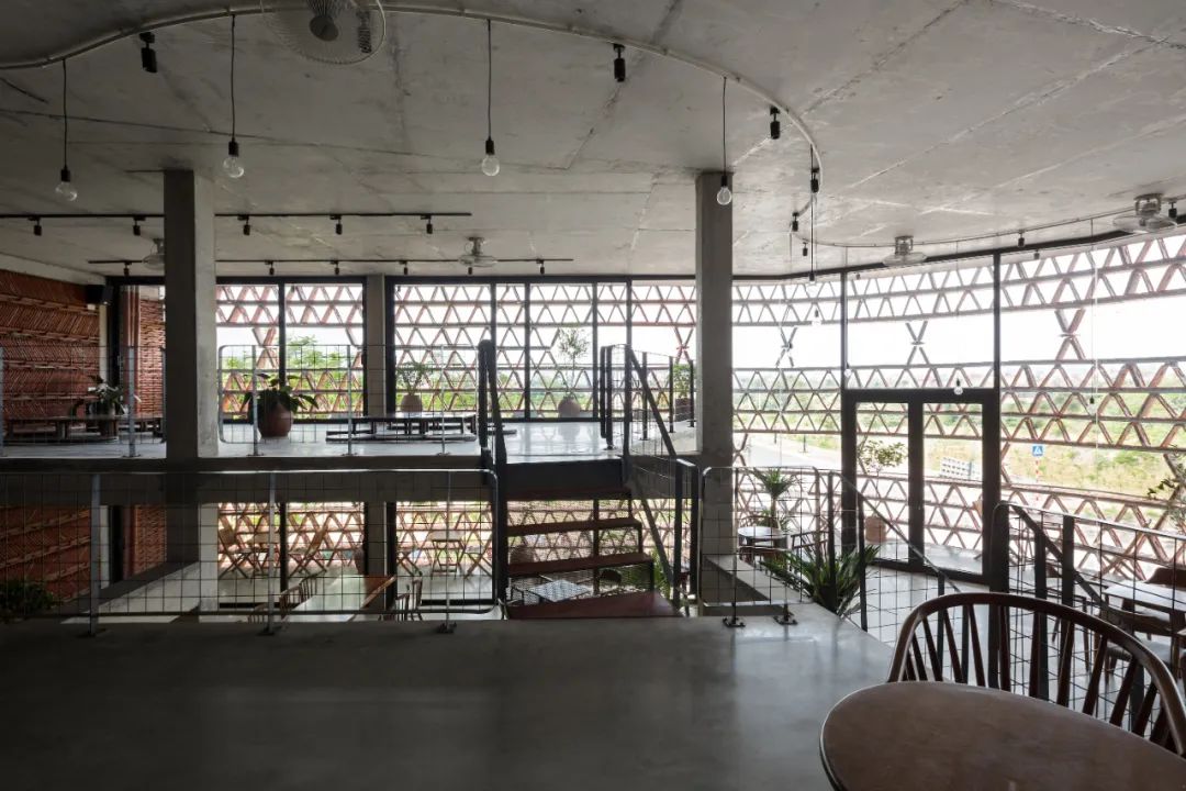 河內Ngói磚殼社區中心／H&P Architects