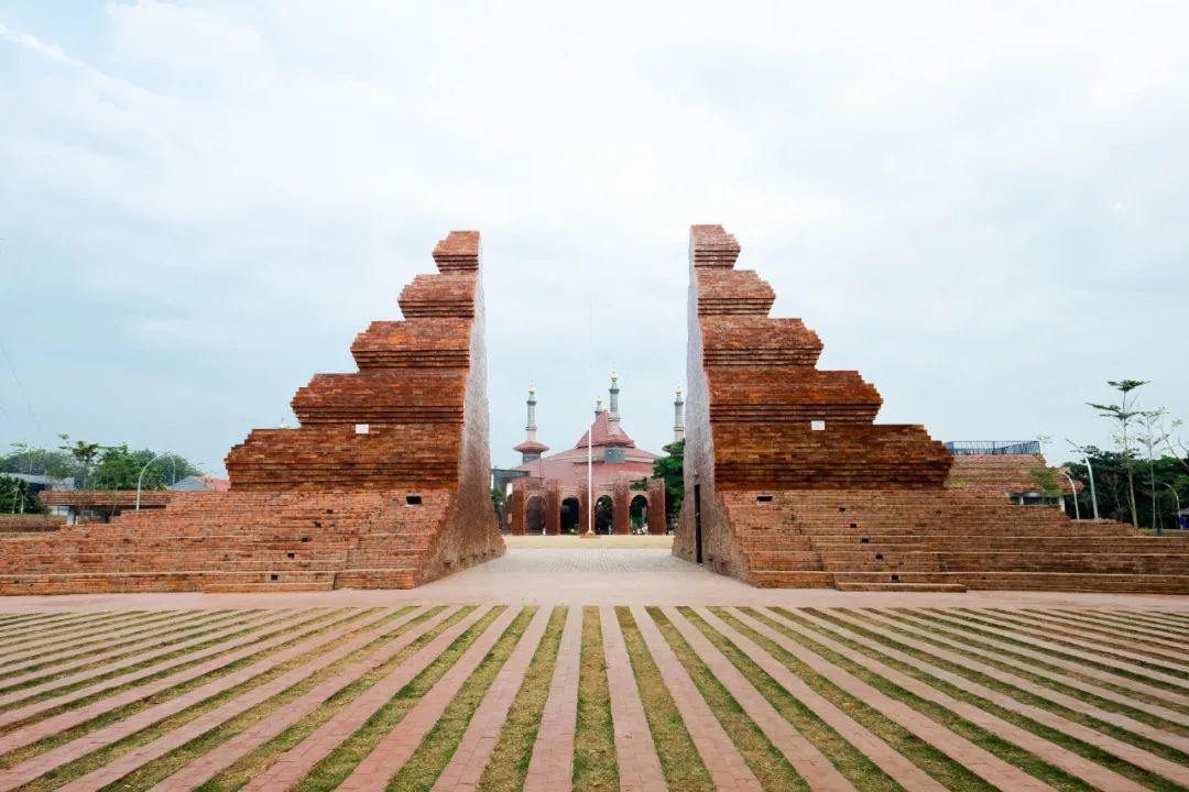印尼正義區城市廣場Alun-alun Kejaksan／SHAU Indonesia