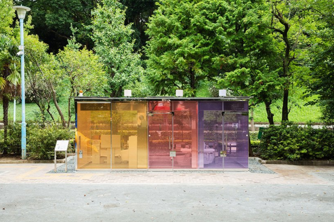東京公園‘透明⇋不透明’公廁／阪茂Shigeru Ban