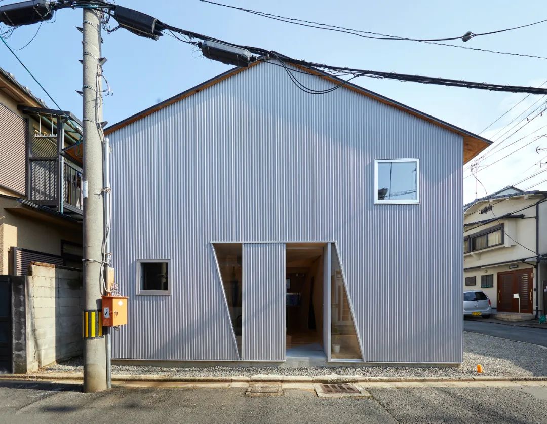 京都24mm夾板住宅／lphaville Architects