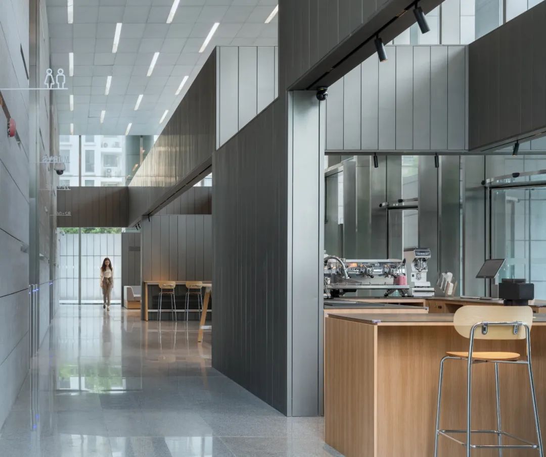 上海黃浦中心門廳改造／米凹工作室