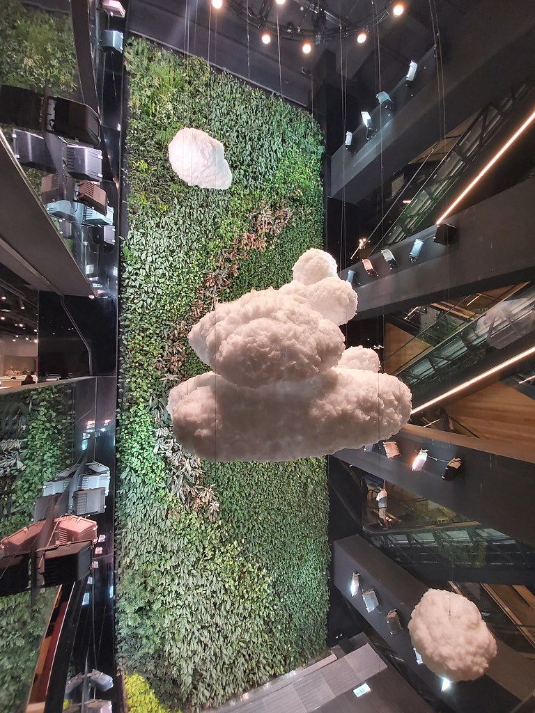 台中勤美誠品綠園道內部植生牆