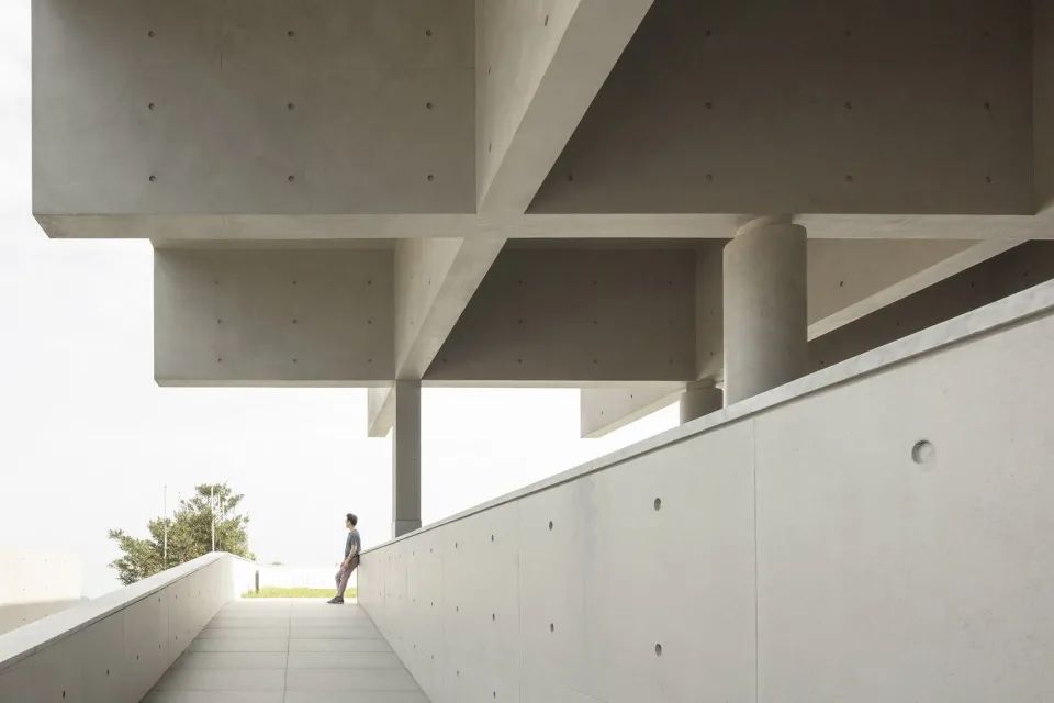 台灣金寶山安樂園陵墓／Álvaro Siza + Carlos Castanheira