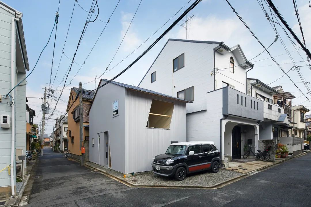 京都24mm夾板住宅／lphaville Architects