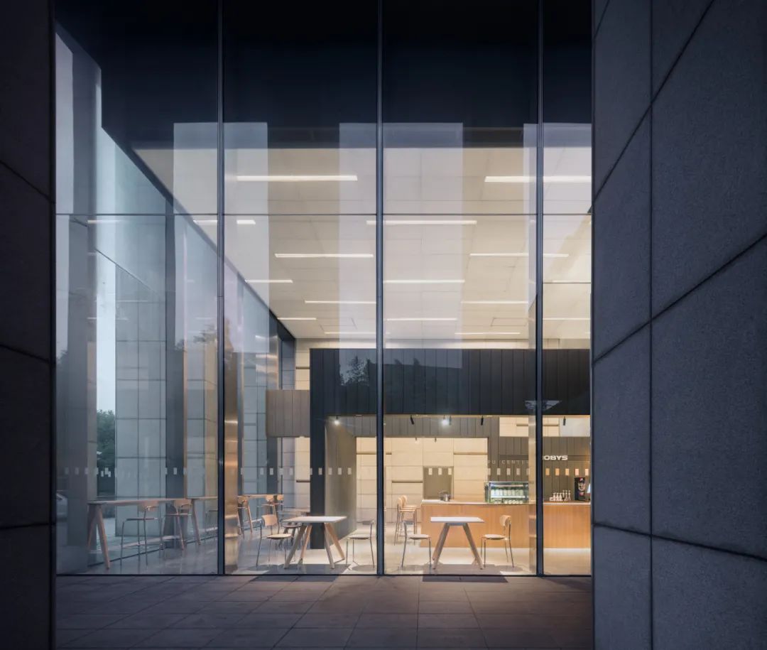 上海黃浦中心門廳改造／米凹工作室