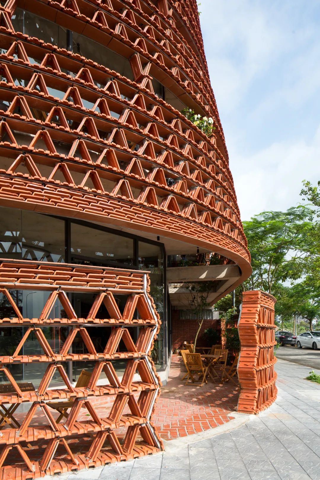 河內Ngói磚殼社區中心／H&P Architects