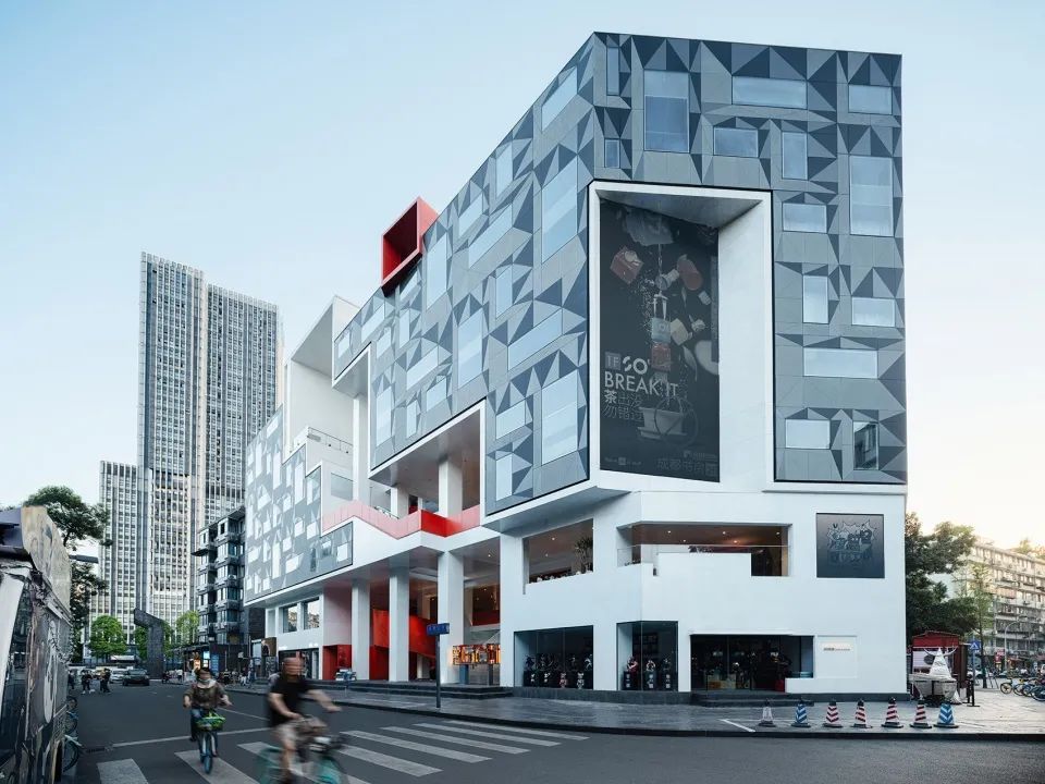 街道近景 成都匠造所／VARI Design几里設計