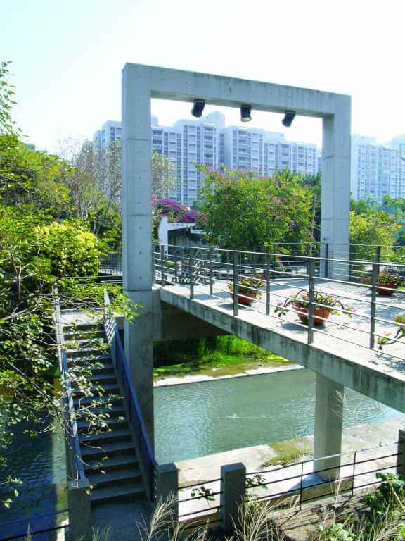 府都建設何必館／施進宗建築師事務所