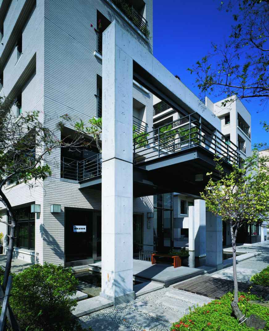 府都建設何必館／施進宗建築師事務所