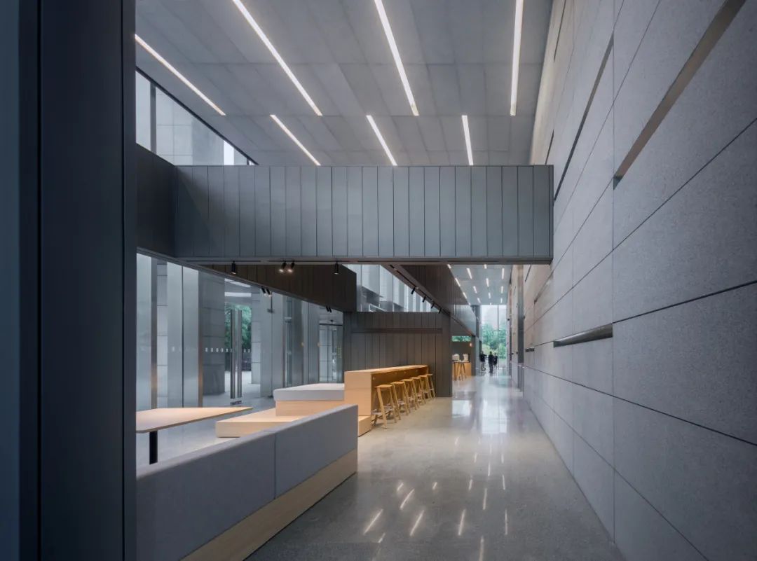 上海黃浦中心門廳改造／米凹工作室