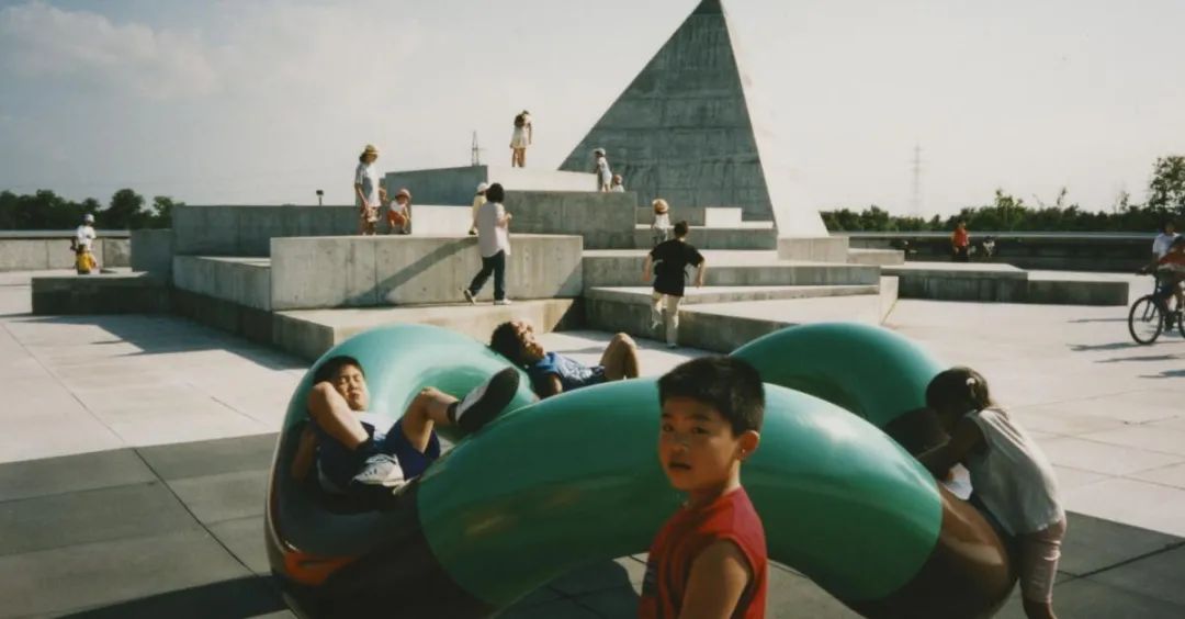 位於日本北海道的札幌Moerenuma公園 MOERENUMA PARK IN SAPPORO, HOKKAIDO, JAPAN
