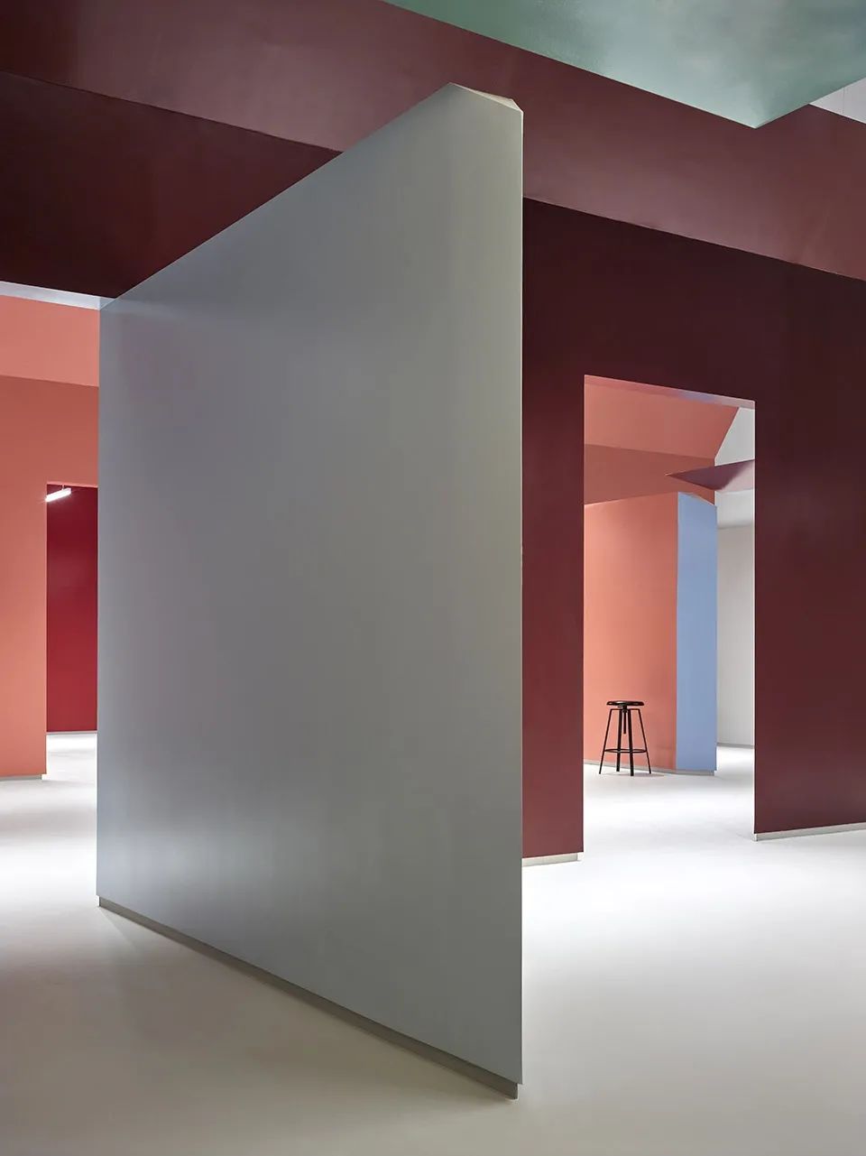 以色列KAZA家具展示間室內設計／Baranowitz & Goldberg Architects