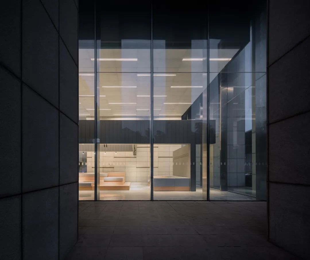 上海黃浦中心門廳改造／米凹工作室