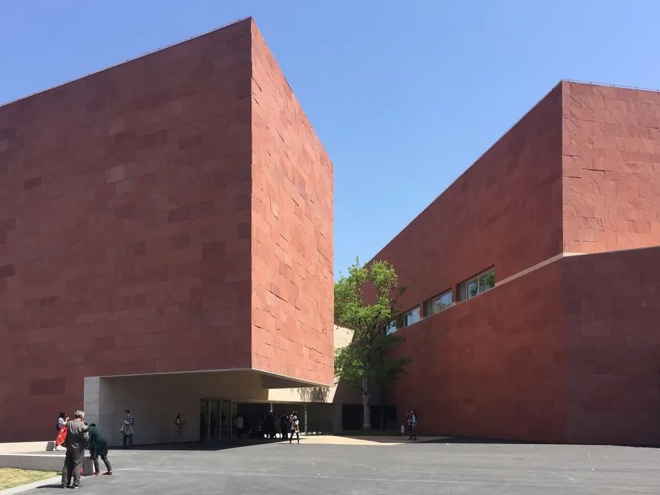 地面層入口區域 中國國際設計博物館China Museum Of Design Bauhaus Collection／Álvaro Siza + Carlos Castanheira