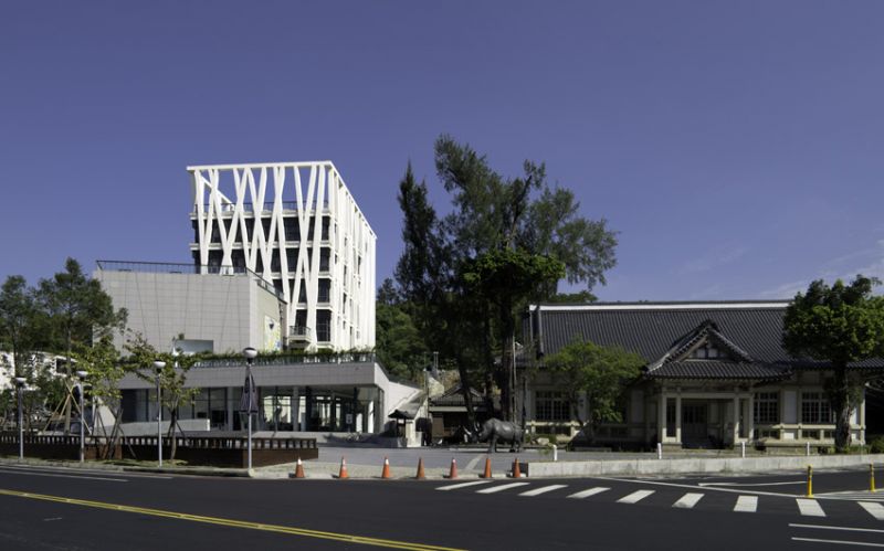 美術館與武德殿之關係，彰化縣立美術館／黃明威建築師事務所